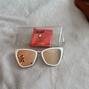 QUAY Reina White sunglasses